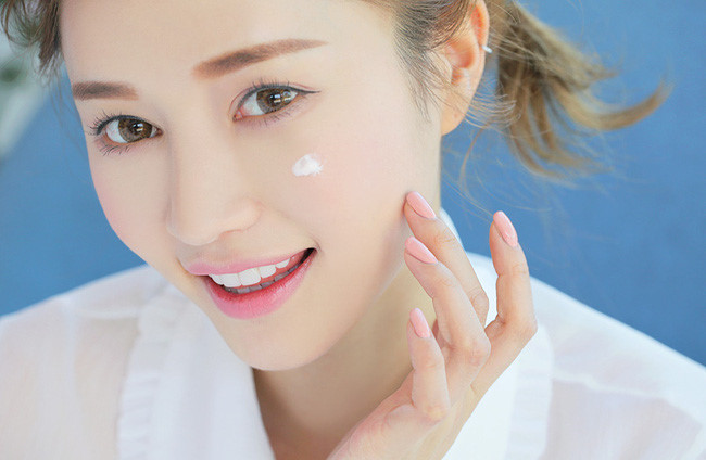 Mẹo chăm sóc da mụn không để lại vết thâm Eh160408pore12en1465201291311crop1465201333380